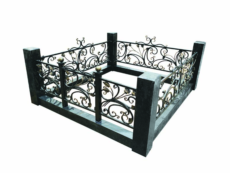 Цоколь с оградой комплекс Версаль