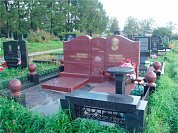 Памятник из кварцита Шокша